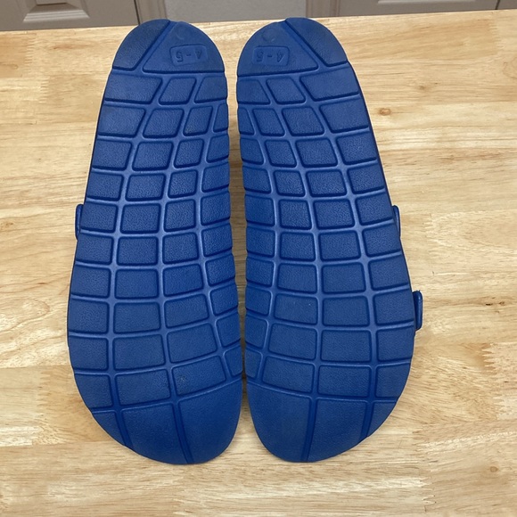 West Loop Navy Pool Slides Double Buckle Lightweight Shoes Size 4-5 - Picture 6 of 8